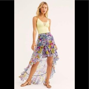 🥈Rococo Floral High Low Skirt Size S